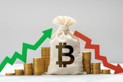 Bitcoin Surges Past $122,000 as Rally Nears Record High