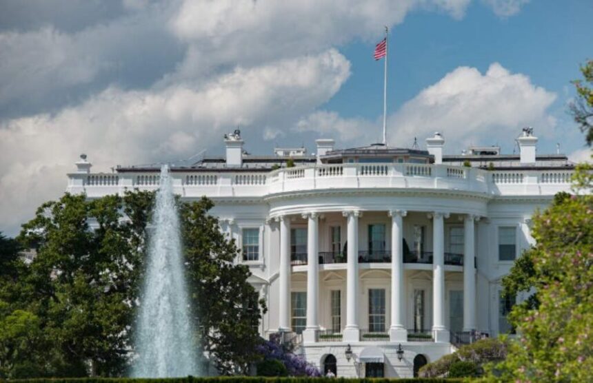 White House targets banks over bias against crypto firms