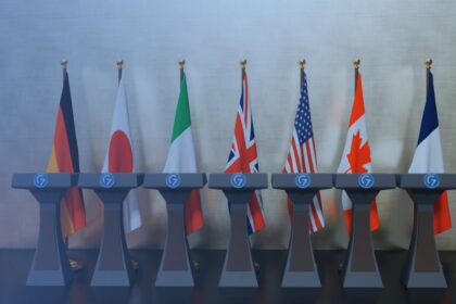 G7